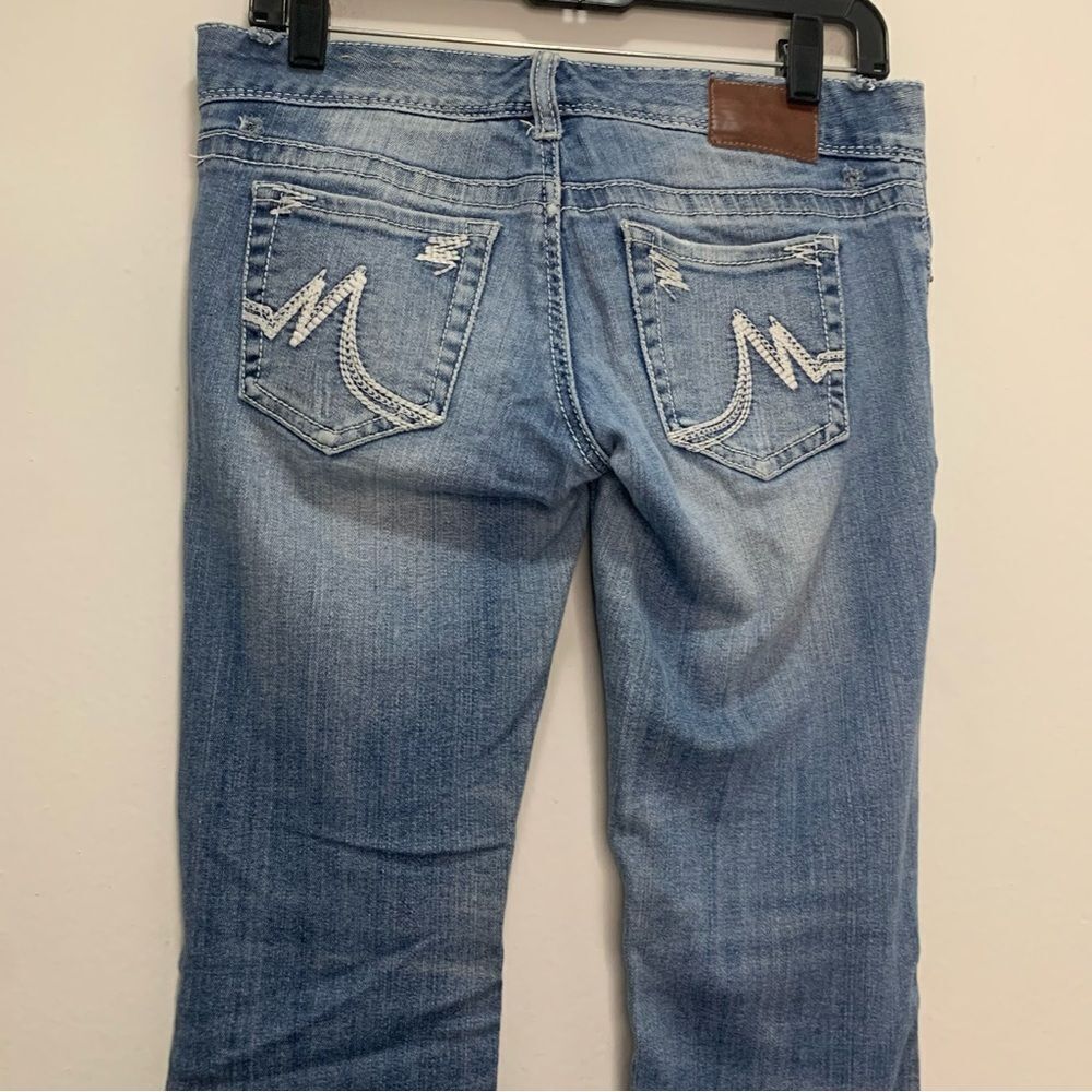 Maurice's Distressed Women's Jeans Size 1/2 Regular - Picture 4 of 8